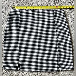 Love on a Hanger Mini Skirt (Size 7)